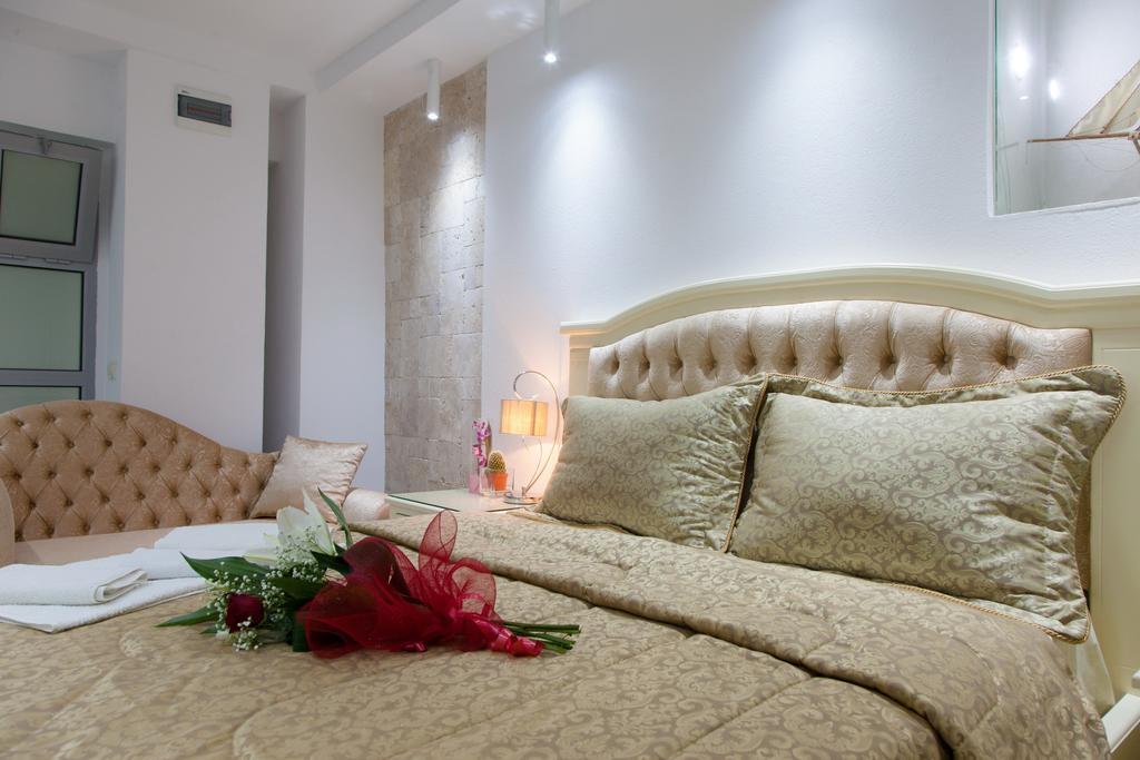 Hotel Senator Улцинь Екстер'єр фото