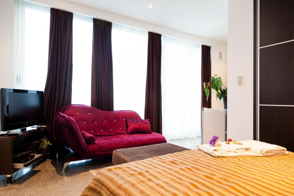 Hotel Senator Улцинь Екстер'єр фото