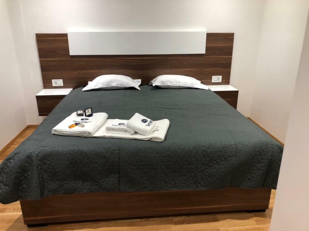 Hotel Senator Улцинь Екстер'єр фото